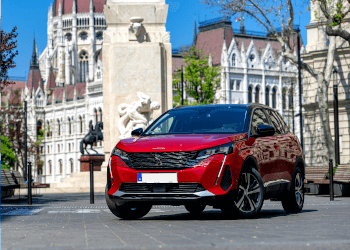 The new Peugeot 3008 took over the Hungarian roads,
which already shows the fresh design elements of the brand
